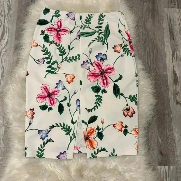 Express white floral print knee length pencil skirt sz m 8/10 - Picture 6 of 6